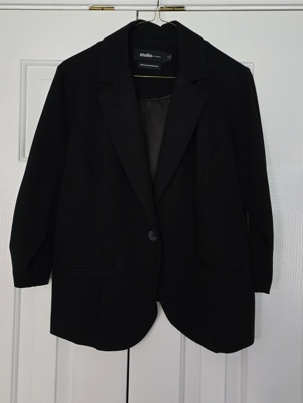 Torrid Black Women's Single-Button Ctopped Blazer